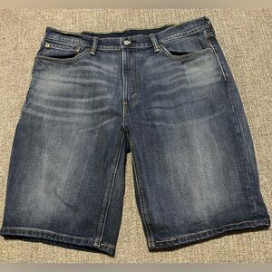 Levi’s 541 Jean Shorts Men’s 
Size 38 Pre-owned
